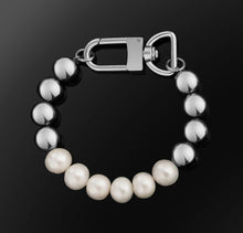 Load image into Gallery viewer, Men’s Pearl Bracelet
