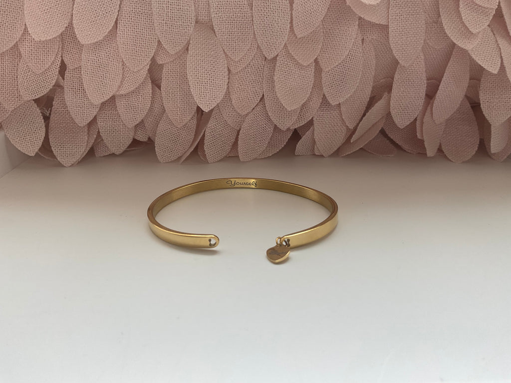 Queen Bangle